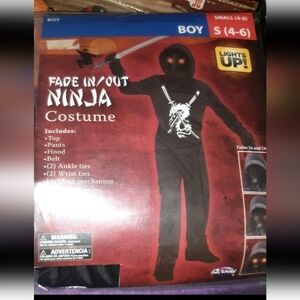 Fade In/Out Ninja Costume Black Glowing Eyes Halloween Boy S(4-6) NIP